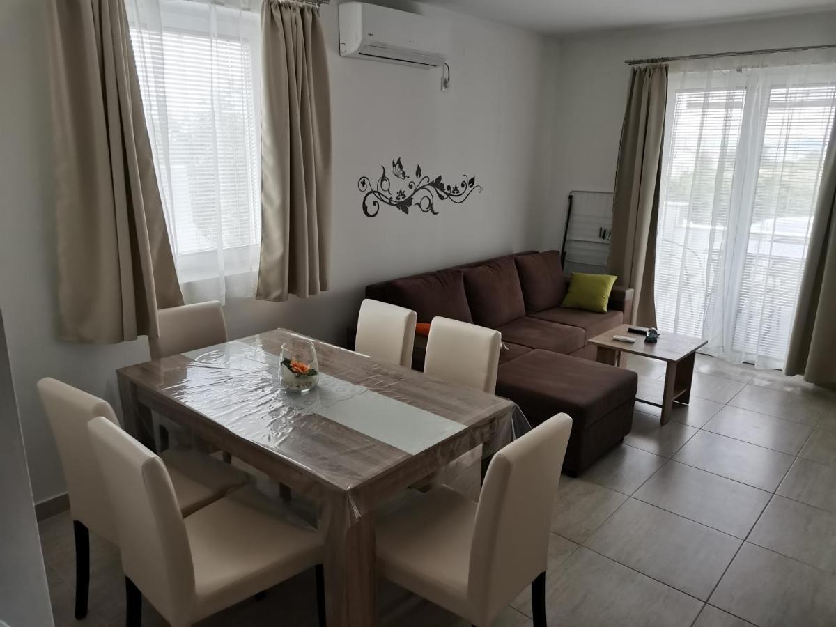 Apartman Jadranka ヴィル エクステリア 写真